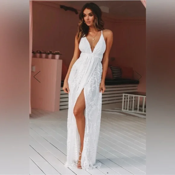 Hello Molly dress - Picture 1 of 4